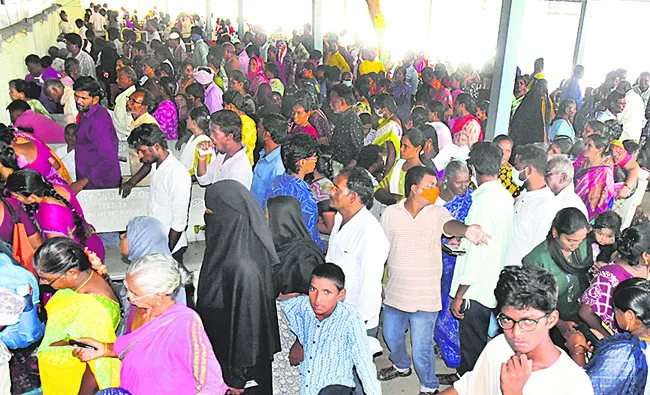 బెడ్‌ సైడ్‌ బోధనకు మంగళం