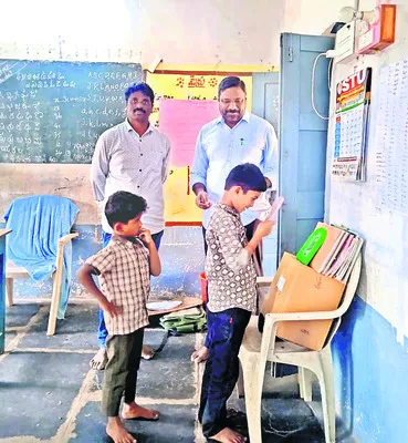 చదువులు చట్టుబండలు 