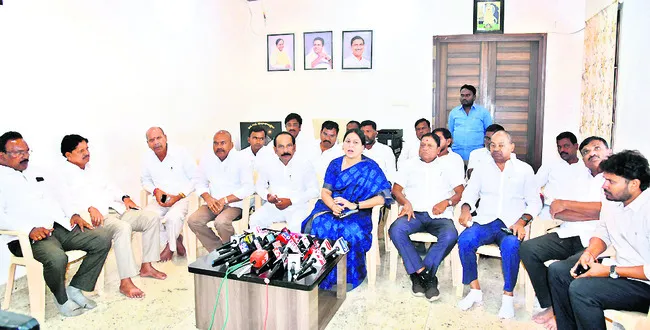 సభను విజయవంతం చేయాలి