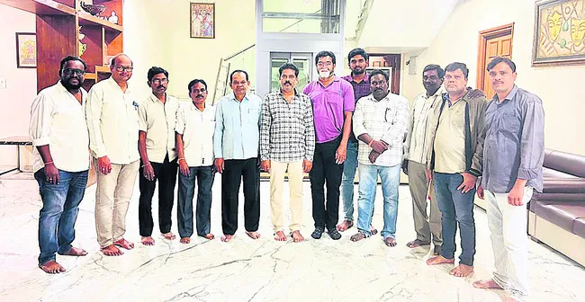 నగరంలోని ఉద్యోగులకు 17శాతం హెచ్‌ఆర్‌ఏ ఇవ్వాలి