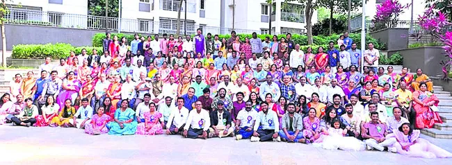 ఐదుతరాల అను‘బంధం’