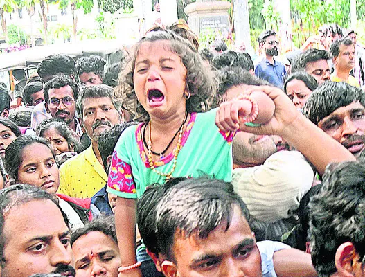 దేవుడు కనిపించాడు!