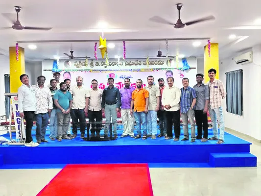 డెస్క్‌ జర్నలిస్టులకు న్యాయం చేయాలి 