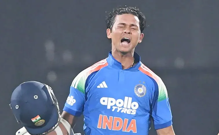 మూడు ఫార్మాట్లు ఆడగల టాప్‌-5 క్రికెటర్లు వీరే!