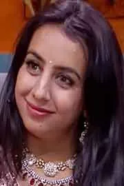 Bigg Boss 9 Telugu Buzz: Sivaji Calls Sanjana Galrani as Aunty5