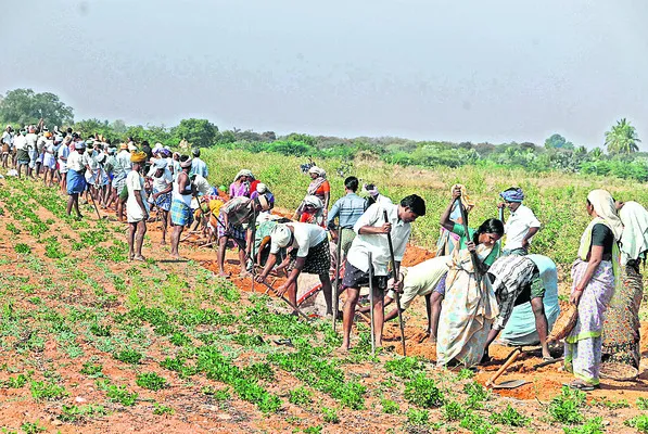 ఉపాధి నిధులతో కొత్త పనులు