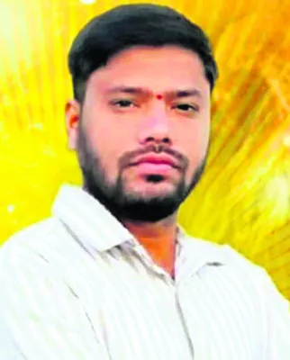 అప్పుల బాధతో వార్డు సభ్యుడి ఆత్మహత్య