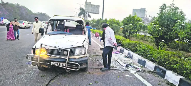 ధ్యాన కేంద్రానికి వెళ్తూ.. అనంతలోకాలకు