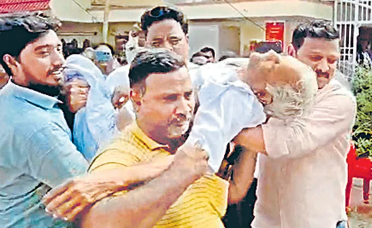 Farmer Rama Rao dies after collapsing after speaking in the meeting 