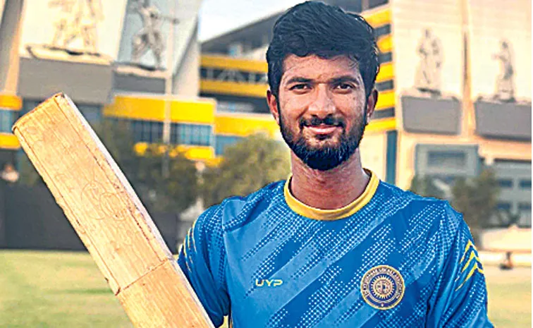 VHT 2025: Dhruv Shore Shines Vidarbha Beat Hyderabad1