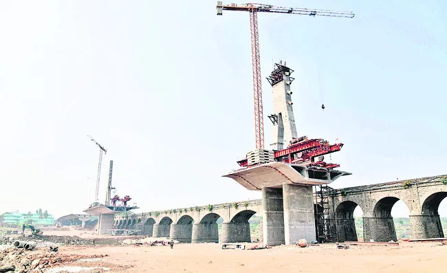 నిధులు నాస్తి