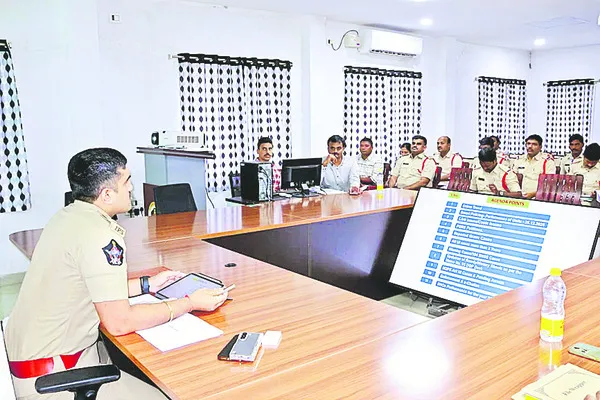 కోడి పందేలకు అనుమతి లేదు