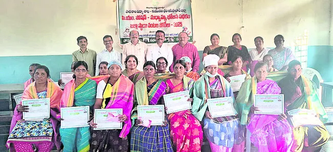 రుచికరమైన భోజనం అందించాలి