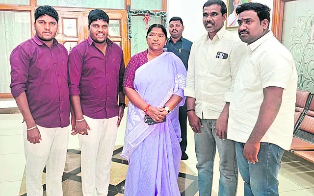 సర్పంచ్‌లు బాధ్యతగా పనిచేయాలి 
