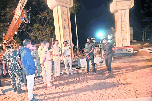 మేడారంలో ఎస్పీ పర్యటన
