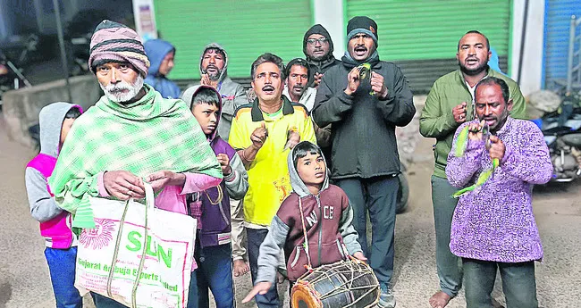 మేలుకొలుపు సందడి! 