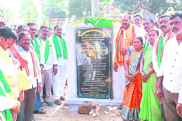 తీరనున్న సమ్మక్క భక్తుల తిప్పలు