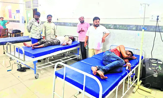 జిల్లా కేంద్రం మారుస్తారంటూ ఆత్మహత్యాయత్నం