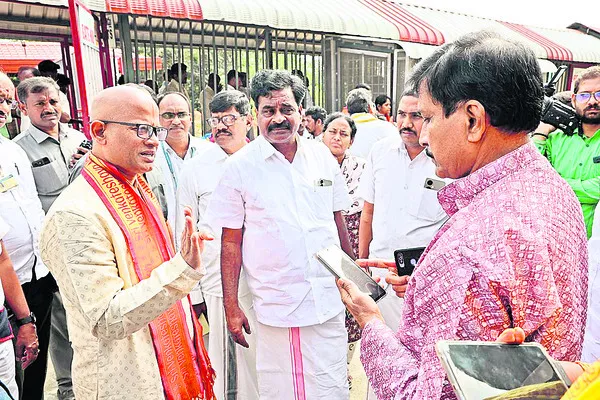 వైకుంఠ ద్వార దర్శనాలకు విస్తృత ఏర్పాట్లు 