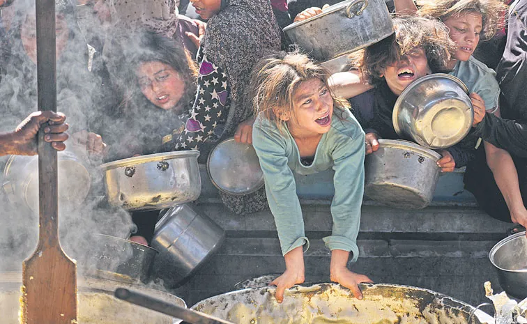 Top photograph that influenced society in the year 20251