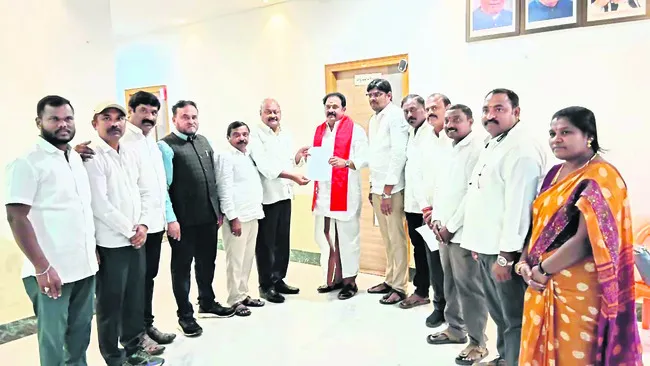 గల్ఫ్‌ కార్మికుల సంక్షేమమే లక్ష్యంగా.. 