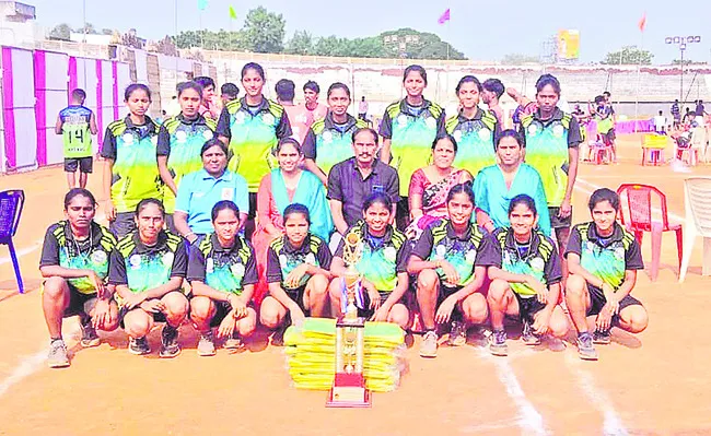 రాష్ట్రస్థాయి ఖోఖో పోటీల్లో విజేత ప్రకాశం 