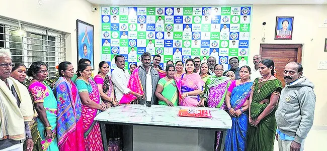 వైఎస్సార్‌సీపీ జిల్లా మహిళా ప్రధాన కార్యదర్శిగా రమాదేవి