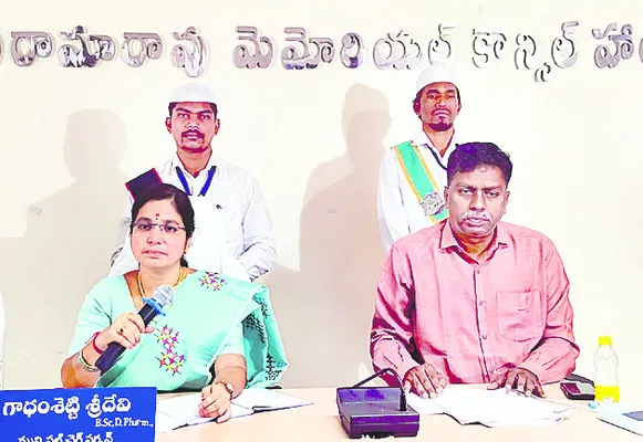 మున్సిపల్‌ డీఈ రీకాల్‌ 