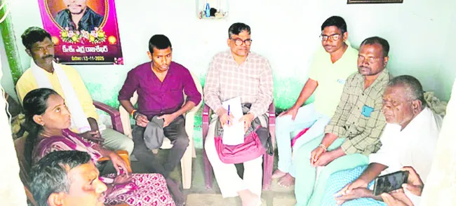 నిందితులపై కేసు నమోదు చేయాలి 