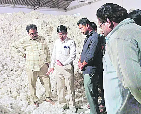 లూజు పత్తిని మాత్రమే తీసుకురావాలి 