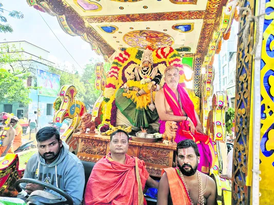 వైభవంగా హనుమాన్‌ శోభాయాత్ర 