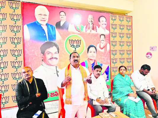 ‘గెలుపే లక్ష్యంగా ముందుకెళ్లాలి’