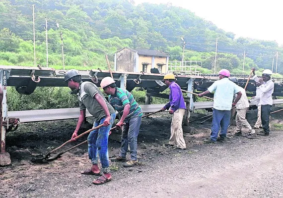 11 ఏళ్లుగా పాత వేతనాలే... 