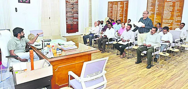 అనధికార లేఅవుట్లను తొలగించండి 