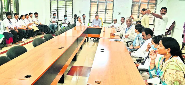  మెడికోల ఆత్మహత్యల నివారణకు చర్యలు 