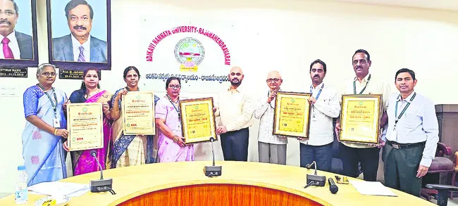 ‘నన్నయ’కు 5 ఐఎస్‌ఓ సర్టిఫికెట్లు 