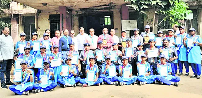 జాతీయ జంబోరీలో జిల్లా స్కౌట్స్‌ అండ్‌ గైడ్స్‌ బృందానికి