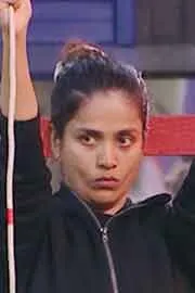 Bigg Boss 9 Telugu: Thanuja Puttaswamy out From Ticket to Finale Race5