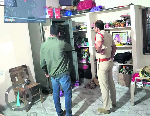 తాళం వేస్తే టార్గెట్‌