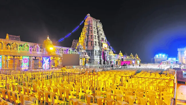 నేడు వైకుంఠ ద్వార దర్శనం