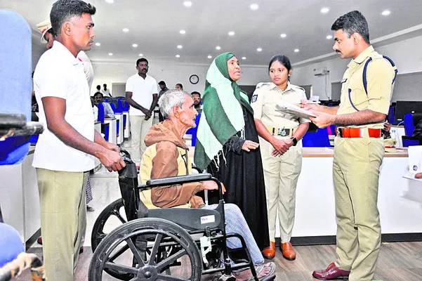 ఫిర్యాదుల పరిష్కారంపై దృష్టి   