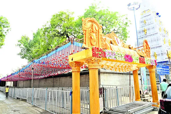 వైకుంఠ ఏకాదశికి ఏర్పాట్లు పూర్తి