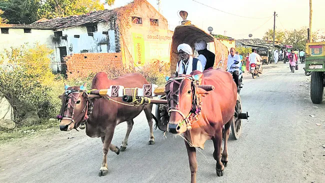 కేస్లాపూర్‌ చేరిన ప్రచార రథం