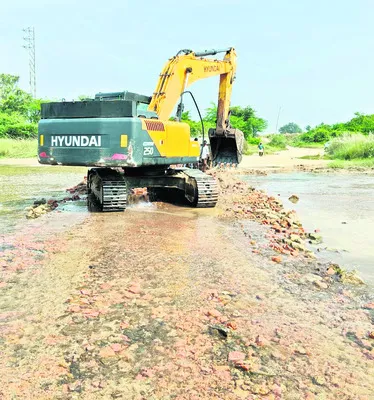 వాగులు లూటీ 