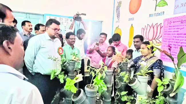 వైజ్ఞానిక ప్రదర్శన అదుర్స్‌ 