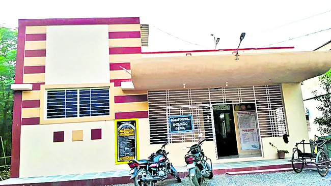 హమ్మయ్యా... బతికించారు.. 