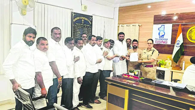 కాంగ్రెస్‌ నాయకుల అత్యుత్సాహం తగదు 