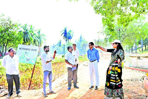 గడువులోగా పనులు పూర్తి చేయండి