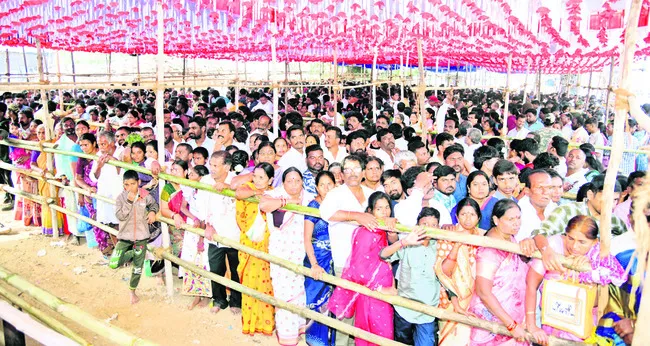 ముక్కోటి.. తరించిన భక్తకోటి 