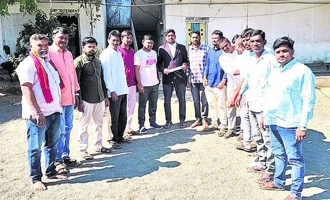 ‘బోథ్‌ అస్తిత్వాన్ని కాపాడుకుంటాం..’
